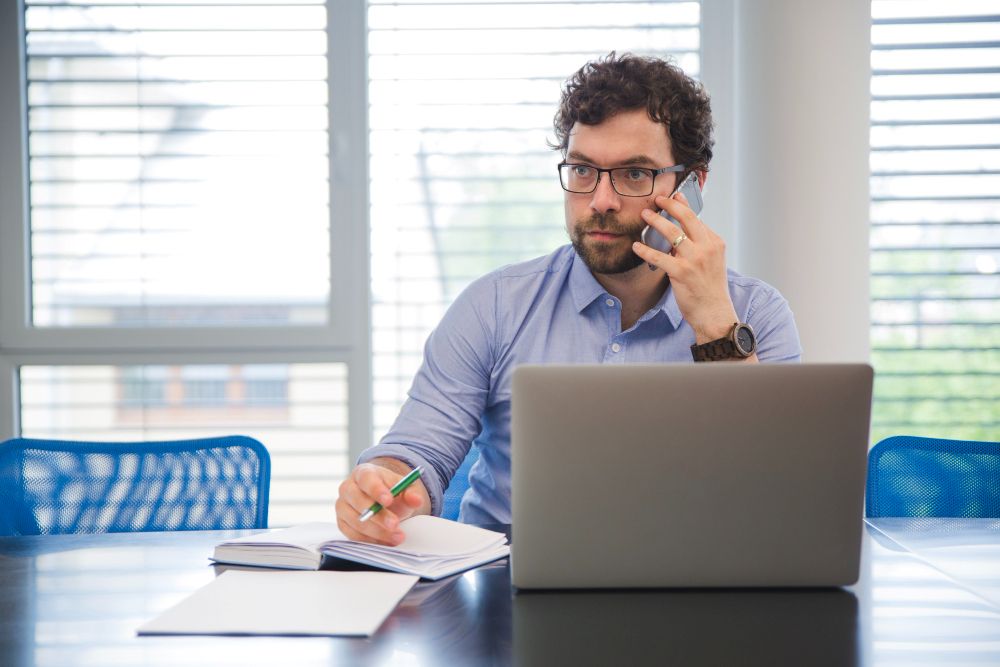 loan officer watching a training reel between calls